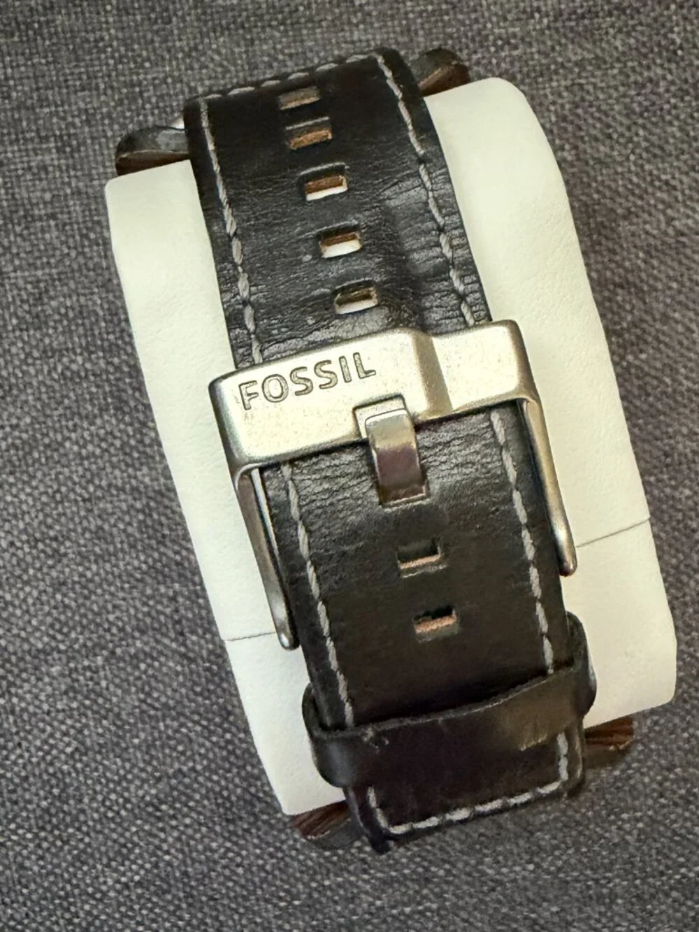 Fossil JR-1196 Black Leather Cuff Watch